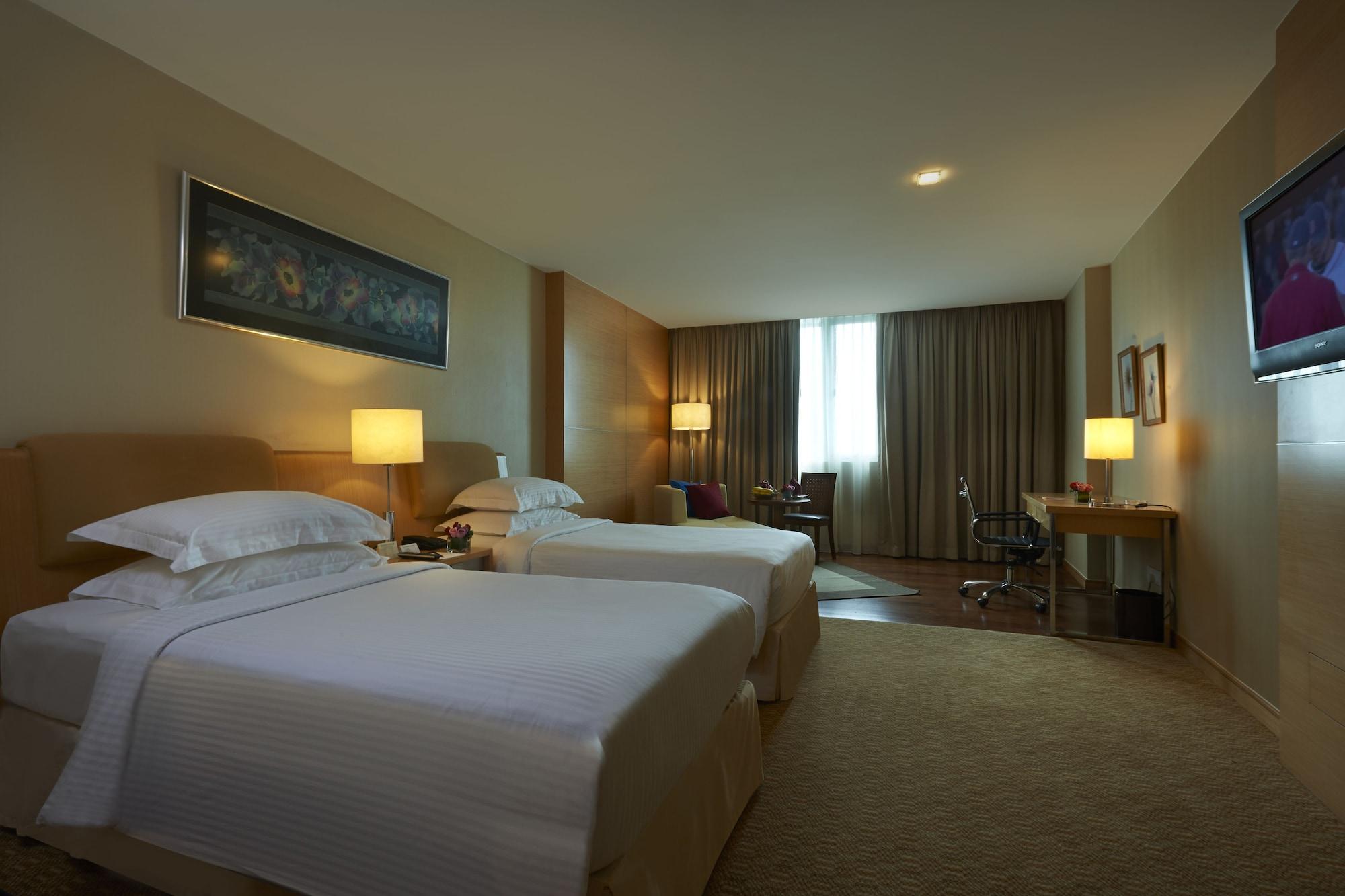 รอยัล ชูลัน เดอะ เคิร์ฟ Hotel เปอตาลิงจายา ภายนอก รูปภาพ